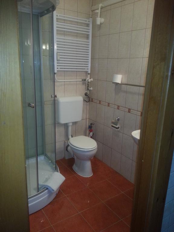 Szinva Apartman Miskolc Exteriör bild